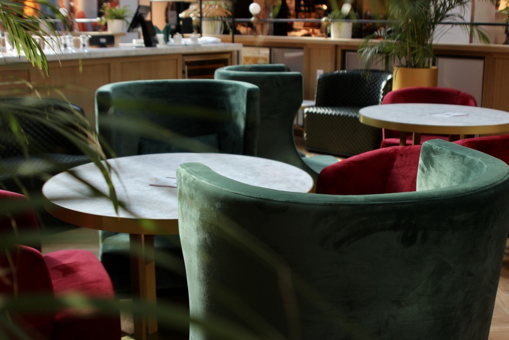 Істина і Вино